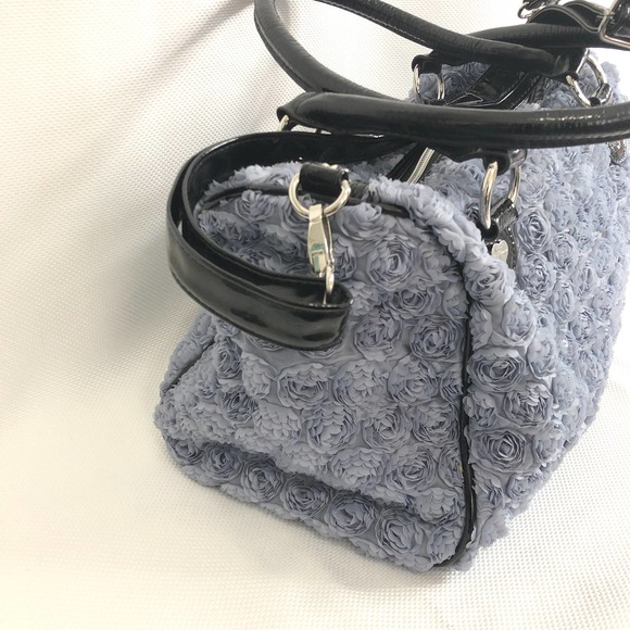 HOLD Betsey Johnson Lavender/Grey Rose Medium Bag - Picture 5 of 12